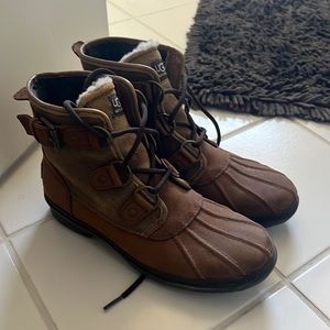 Ugg duck boots